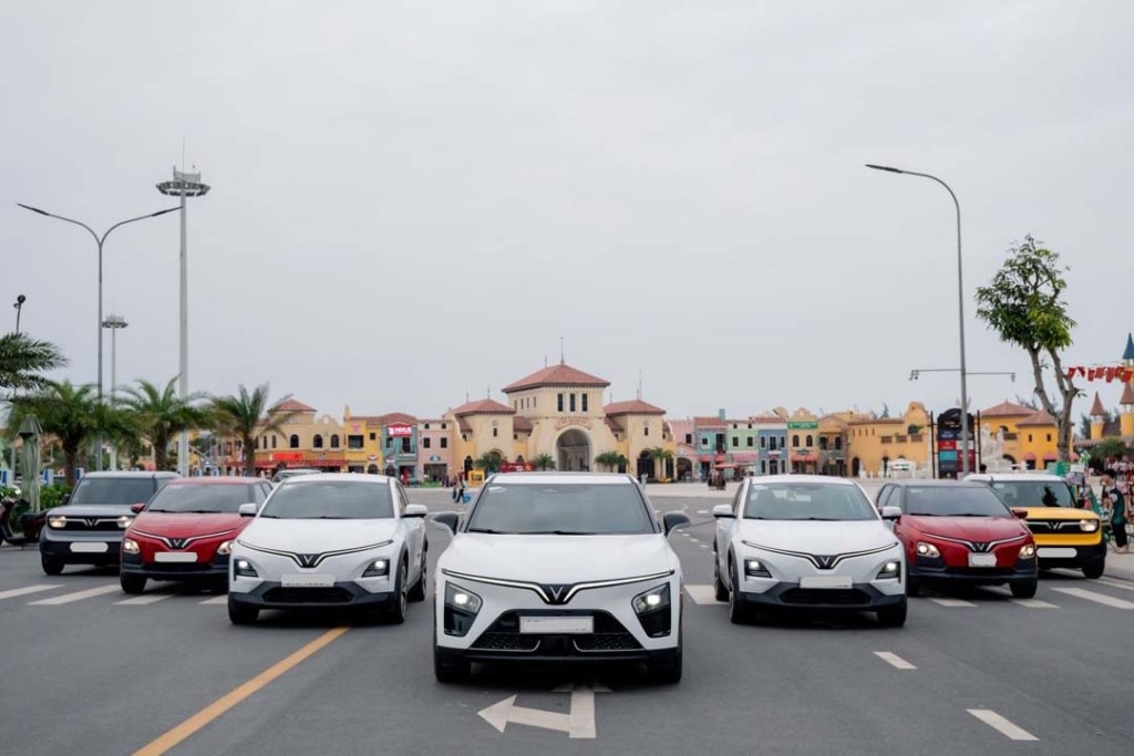 Doanh thu VinFast tăng mạnh năm 2025 