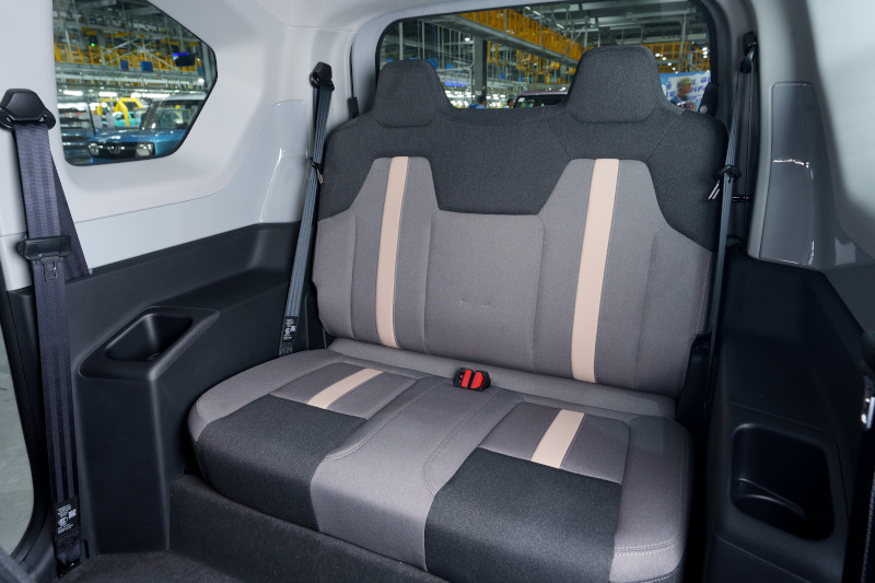 Hàng ghế đằng sau VF 3 